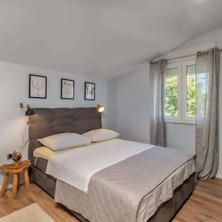 Apartament Adastra With Private Parking And Floor Heating Rijeka
