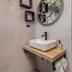 Adastra With Flour Heating, Private Parking And Sea View * רייקה