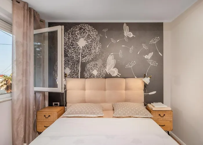 Adastra With Flour Heating, Private Parking And Sea View Rijeka